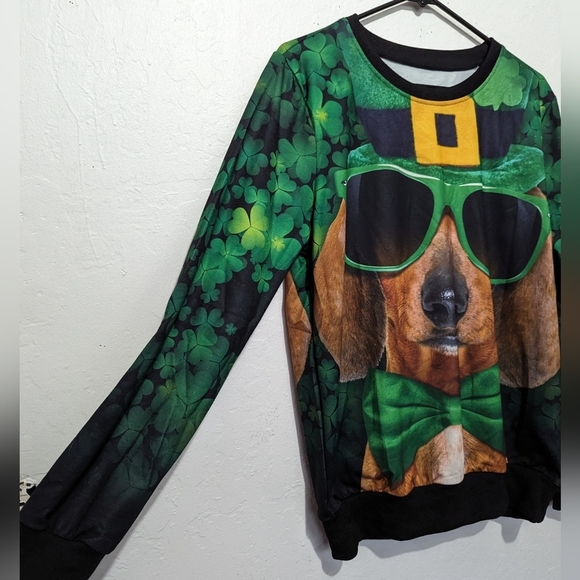 St. Patrick's Day Sweatshirt Funny Dog With Glasses Men's Medium NWOT - Picture 2 of 5